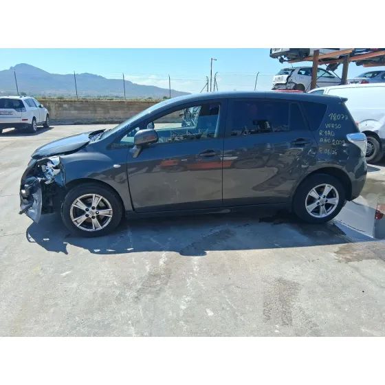 Toyota VERSO (_R2_) 2009