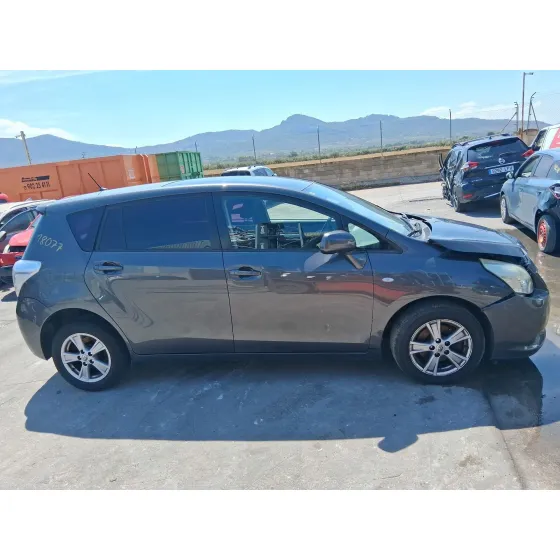Toyota VERSO (_R2_) 2009