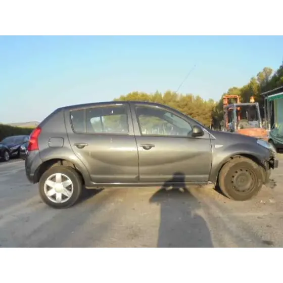 DACIA SANDERO '2009 AMBIANCE GIS OSCURO