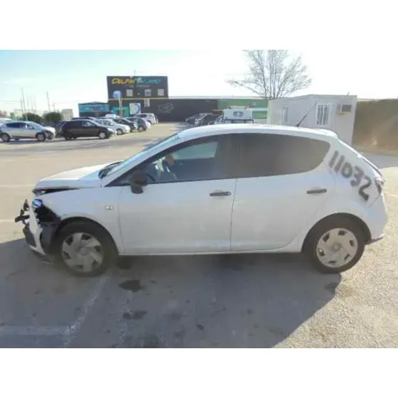 SEAT IBIZA (6J5) '2011 REFERENCE BLANCO