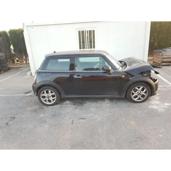 MINI MINI (R56) '2010 ONE NEGRO