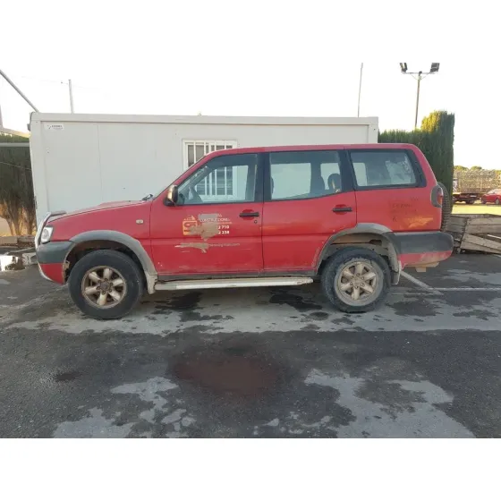 NISSAN TERRANO/TERRANO.II (R20) '2001 S (5-PTAS.) ROJO