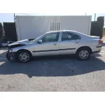 VOLVO S60 BERLINA '2003 2.4 (103KW) GRIS CLARO