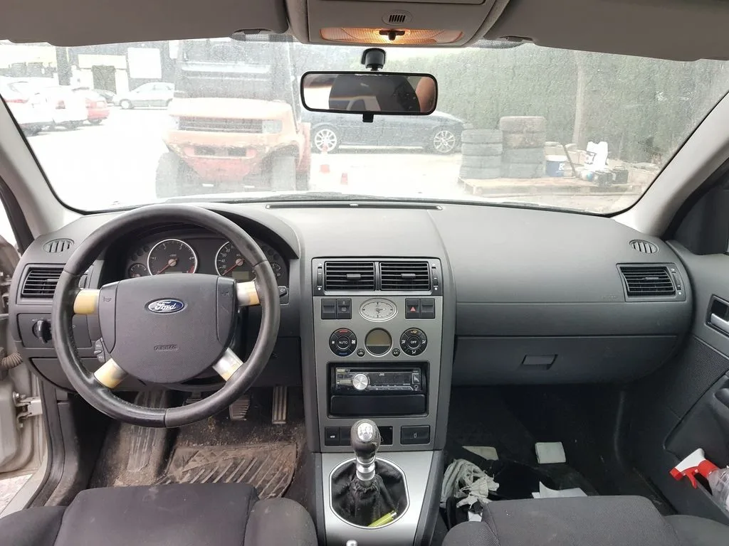 FORD MONDEO BERLINA (GE) '2003 GHIA GRIS
