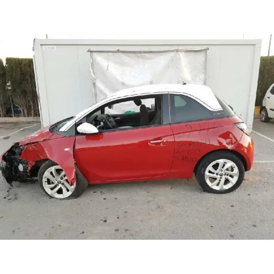 OPEL ADAM '2013 JAM ROJO