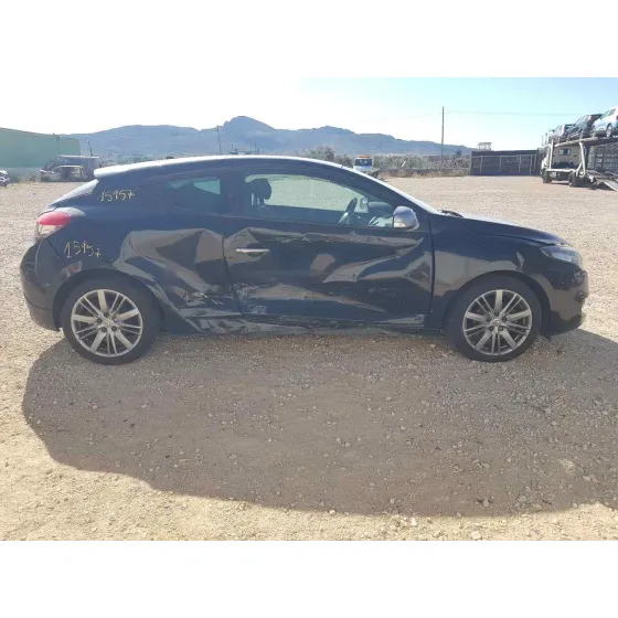 RENAULT MEGANE III COUPE '2013 DINAMIQUE NEGRO