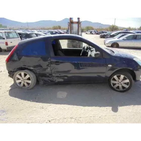 FORD FIESTA (CBK) '2004 AMBIENTE AZUL