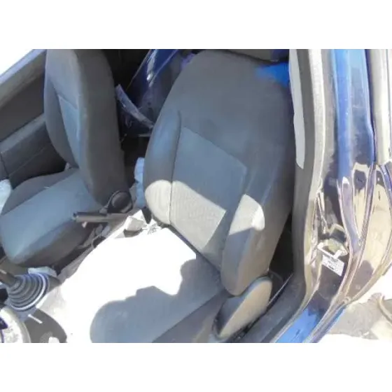 FORD FIESTA (CBK) '2004 AMBIENTE AZUL