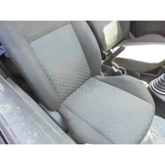 FORD FIESTA (CBK) '2004 AMBIENTE AZUL