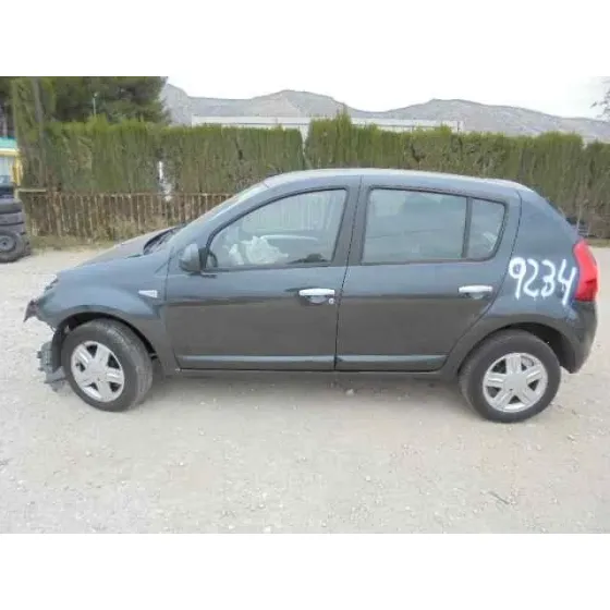 DACIA SANDERO '2008 AMBIANCE NEGRO