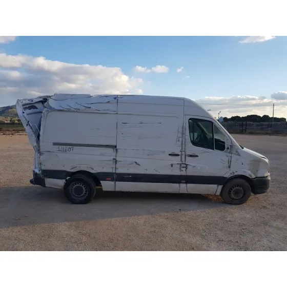 VOLKSWAGEN CRAFTER CAJA CERRADA '2021 CAJA CERRADA 35, BATALLA MEDIANA BLANCO