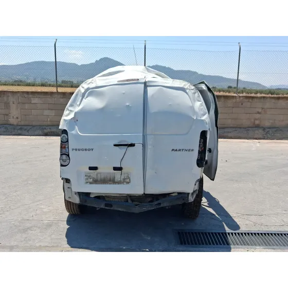 Peugeot PARTNER CAJA/CHASIS 2013
