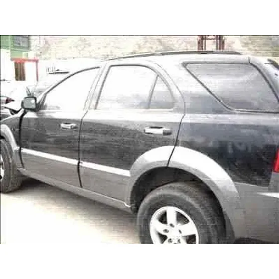 KIA SORENTO '2002 2.5 CRDI NEGRO