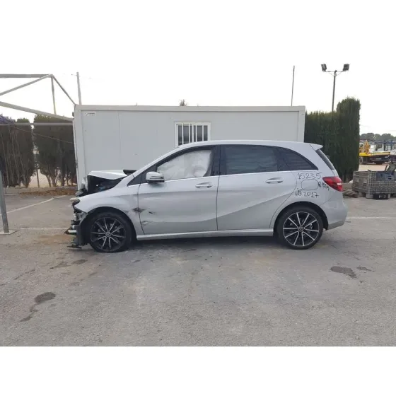 MERCEDES CLASE B (W246) '2017 B 180 CDI (246.212) GRIS