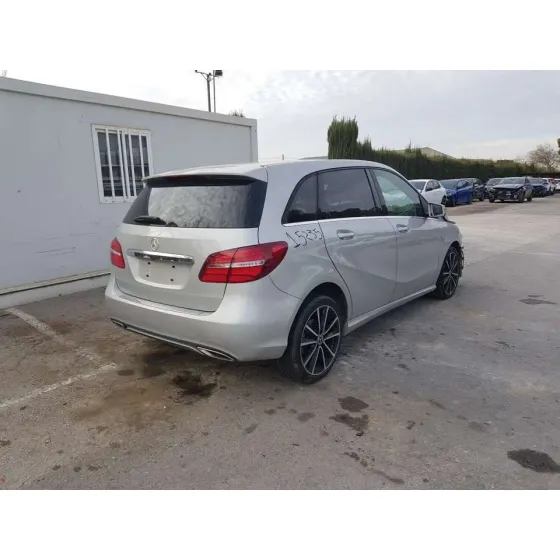 MERCEDES CLASE B (W246) '2017 B 180 CDI (246.212) GRIS
