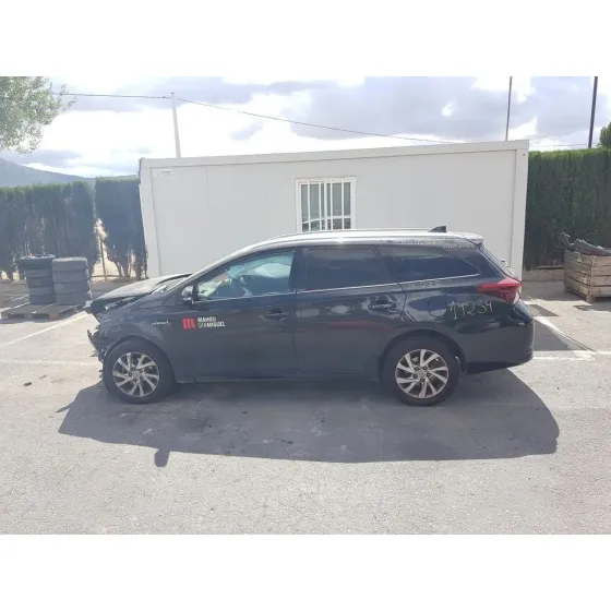 TOYOTA AURIS TOURING SPORTS (E18) '2018 HYBRID ACTIVE NEGRO