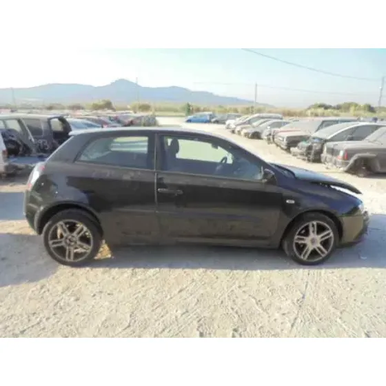 FIAT STILO (192) '2005 1.9 JTD 115 NEGRO