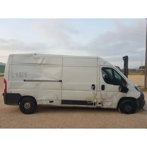 PEUGEOT BOXER FURGON GRAN VOLUMEN '2020 335 L3H3 PRO BLUEHDI 140 STOP&START BLANCO