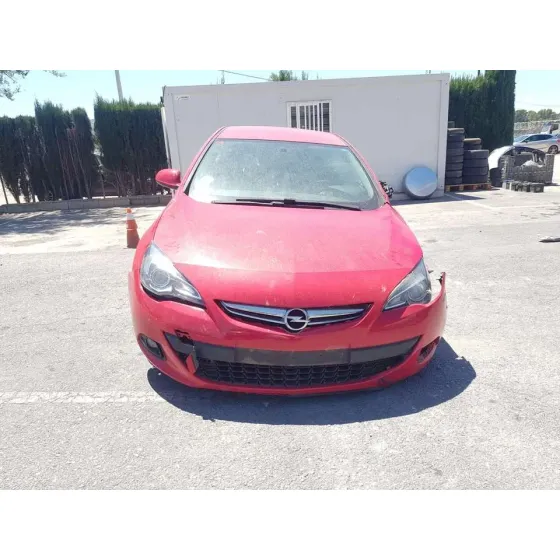 OPEL ASTRA J GTC '2012 SELECTIVE ROJO