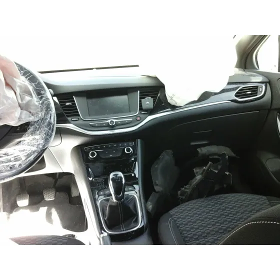 OPEL ASTRA K LIM. 5TÜRIG '2016 DYNAMIC BLANCO