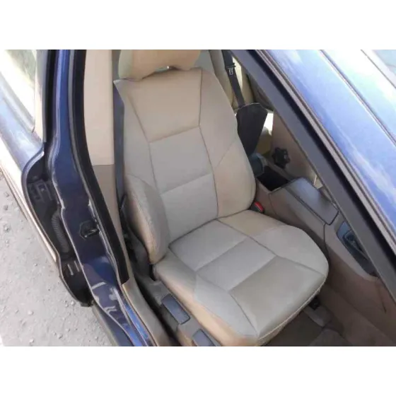 VOLVO S60 BERLINA '2003 2.4 (125KW) AZUL