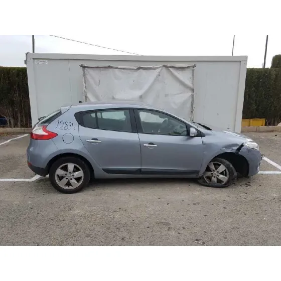 RENAULT MEGANE III BERLINA 5 P '2010 DYNAMIQUE GRIS