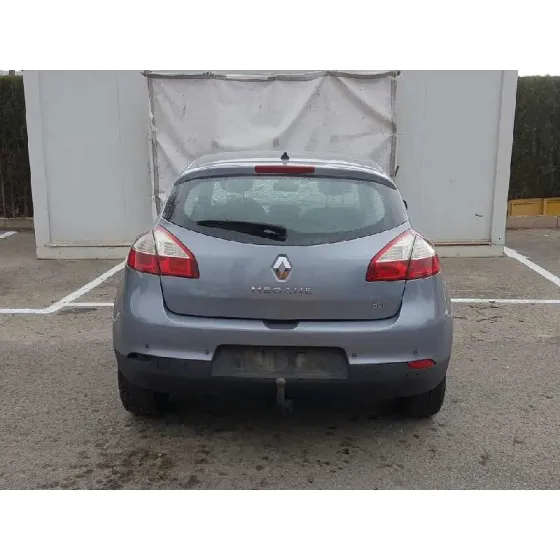 RENAULT MEGANE III BERLINA 5 P '2010 DYNAMIQUE GRIS