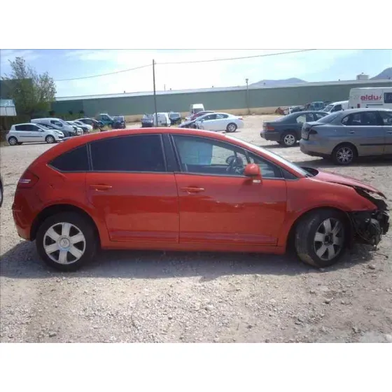 CITROEN C4 BERLINA '2006 COLLECTION ROJO