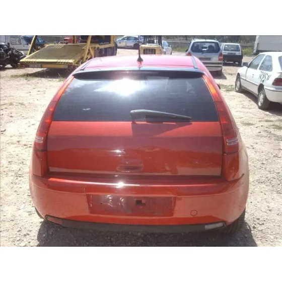 CITROEN C4 BERLINA '2006 COLLECTION ROJO