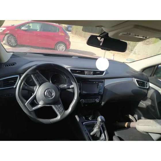NISSAN QASHQAI (J11) '2018 ACENTA ROJO