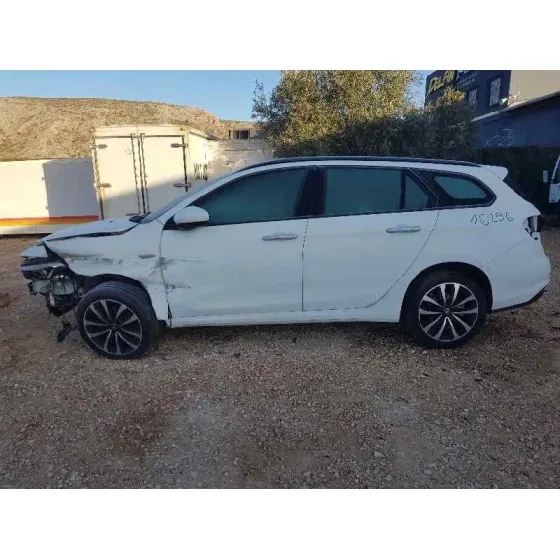 FIAT TIPO II (357) FAM '2018 LOUNGE BLANCO