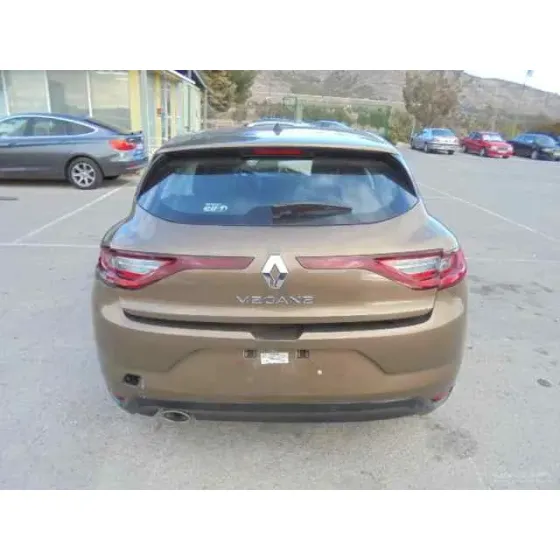 RENAULT MEGANE IV '2016 5 PUERTAS MARRON