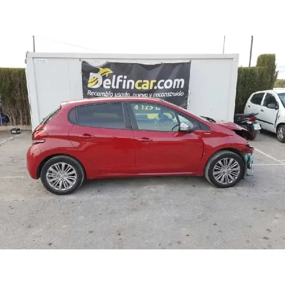 PEUGEOT 208 '2017 STYLE ROJO