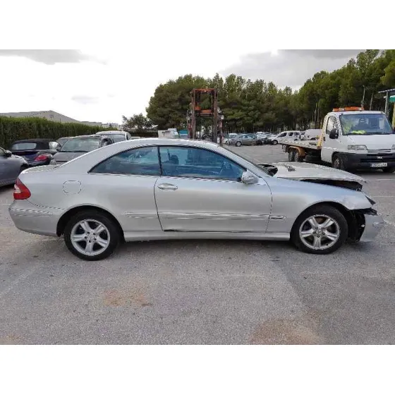 MERCEDES CLASE CLK (W209) COUPE '2003 270 CDI (209.316) GRIS