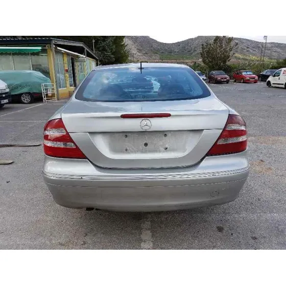 MERCEDES CLASE CLK (W209) COUPE '2003 270 CDI (209.316) GRIS