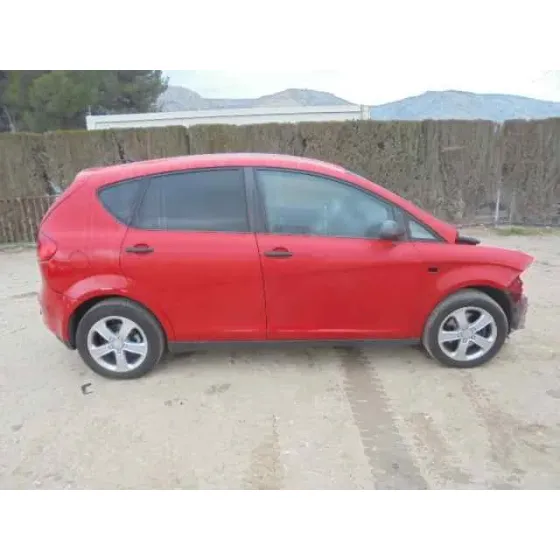 SEAT ALTEA (5P1) '2007 REFERENCE ROJO