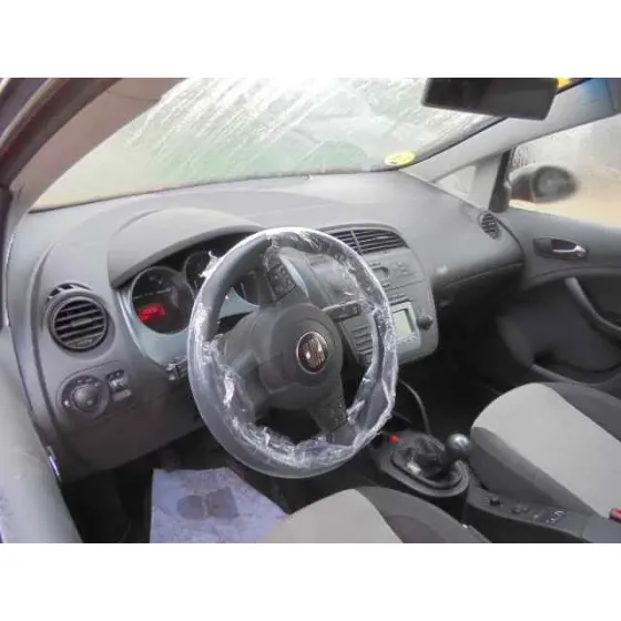 SEAT ALTEA (5P1) '2007 REFERENCE ROJO