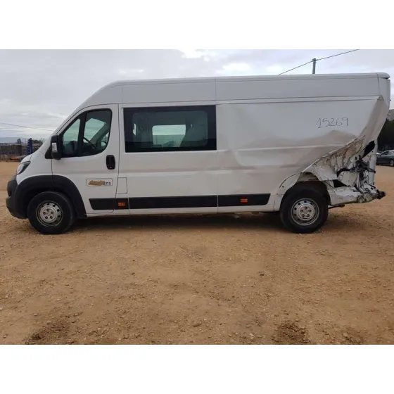 PEUGEOT BOXER COMBI '2023 333 L2H2 ALLURE BLUE-HDI 165 BLANCO