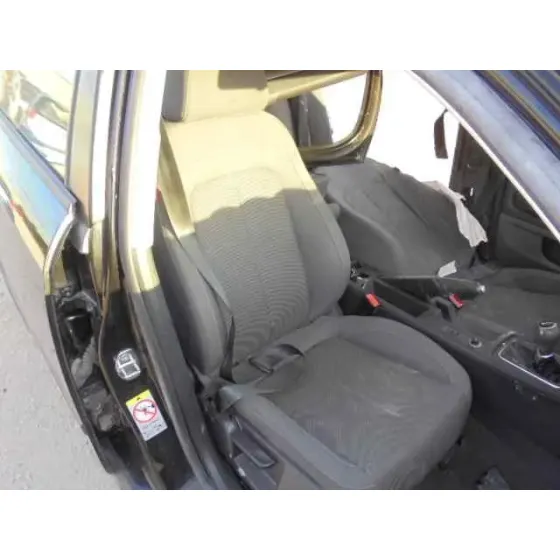 SEAT EXEO BERLINA (3R2) '2009 REFERENCE NEGRO