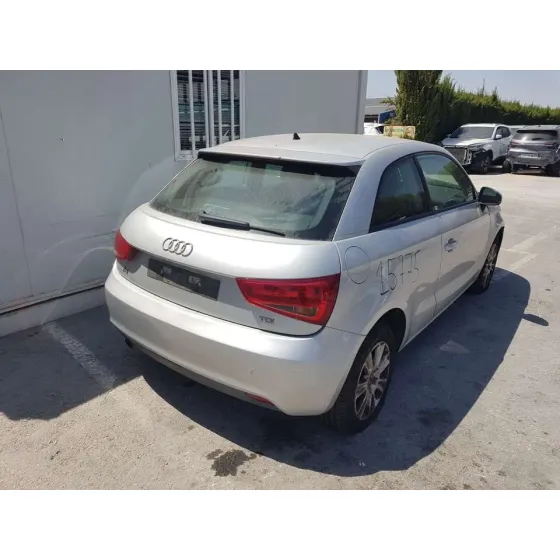 AUDI A1 (8X) '2011 AMBITION GRIS