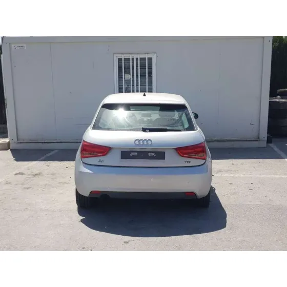 AUDI A1 (8X) '2011 AMBITION GRIS