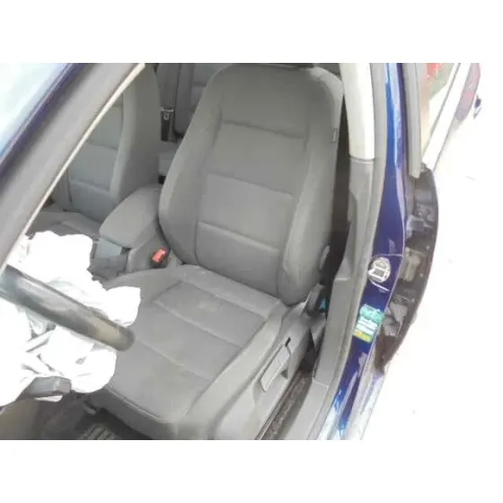 VOLKSWAGEN GOLF V BERLINA (1K1) '2006 HIGHLINE AZUL