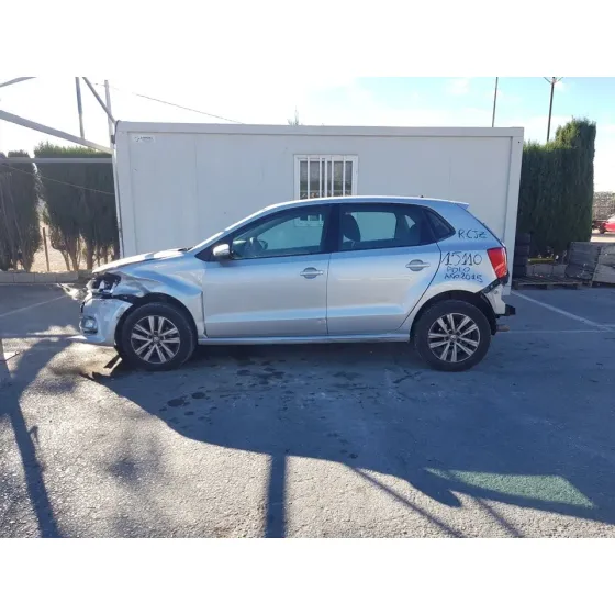 VOLKSWAGEN POLO (6R1) '2015 ADVANCE GRIS