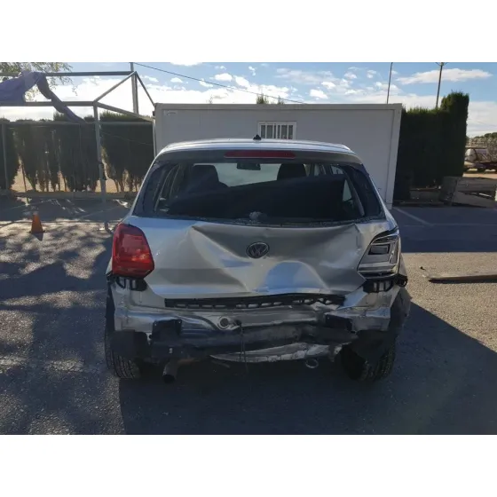 VOLKSWAGEN POLO (6R1) '2015 ADVANCE GRIS