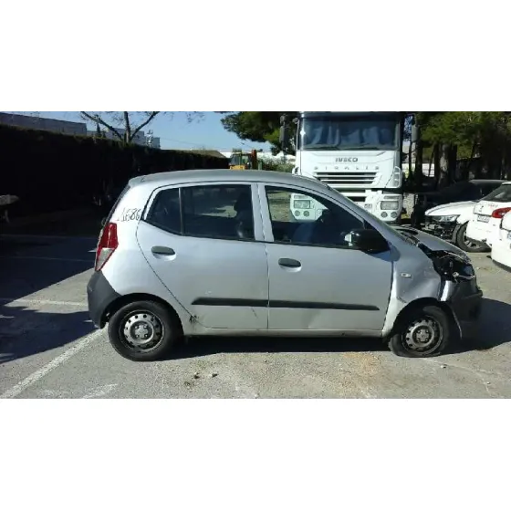 HYUNDAI I10 '2010 CLASSIC GRIS PLATA