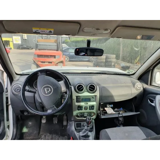 DACIA DUSTER '2013 LAUREATE 4X2 BLANCO