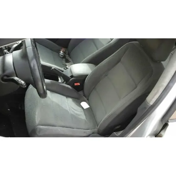 VOLKSWAGEN GOLF V BERLINA (1K1) '2004 SPORTLINE GRIS