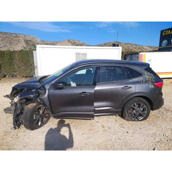 FORD KUGA '2023 PLUG-IN HYBRID ST-LINE GRIS OSCURO