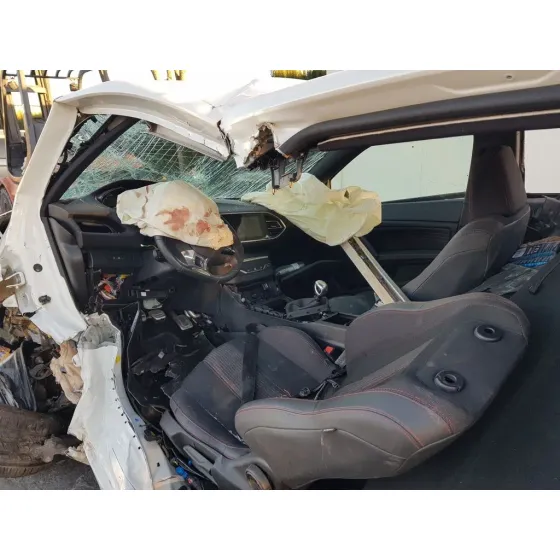 PEUGEOT 308 '2019 GT LINE BLANCO
