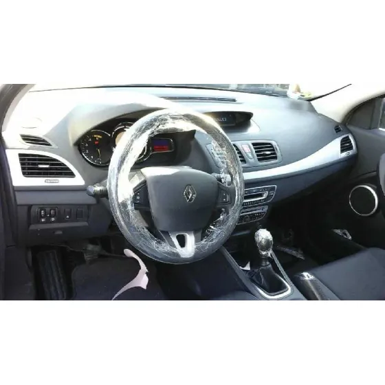 RENAULT MEGANE III COUPE '2009 DYNAMIQUE BLANCO